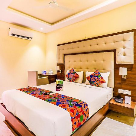 Fabexpress Adlon Andheri East Мумбай Екстериор снимка