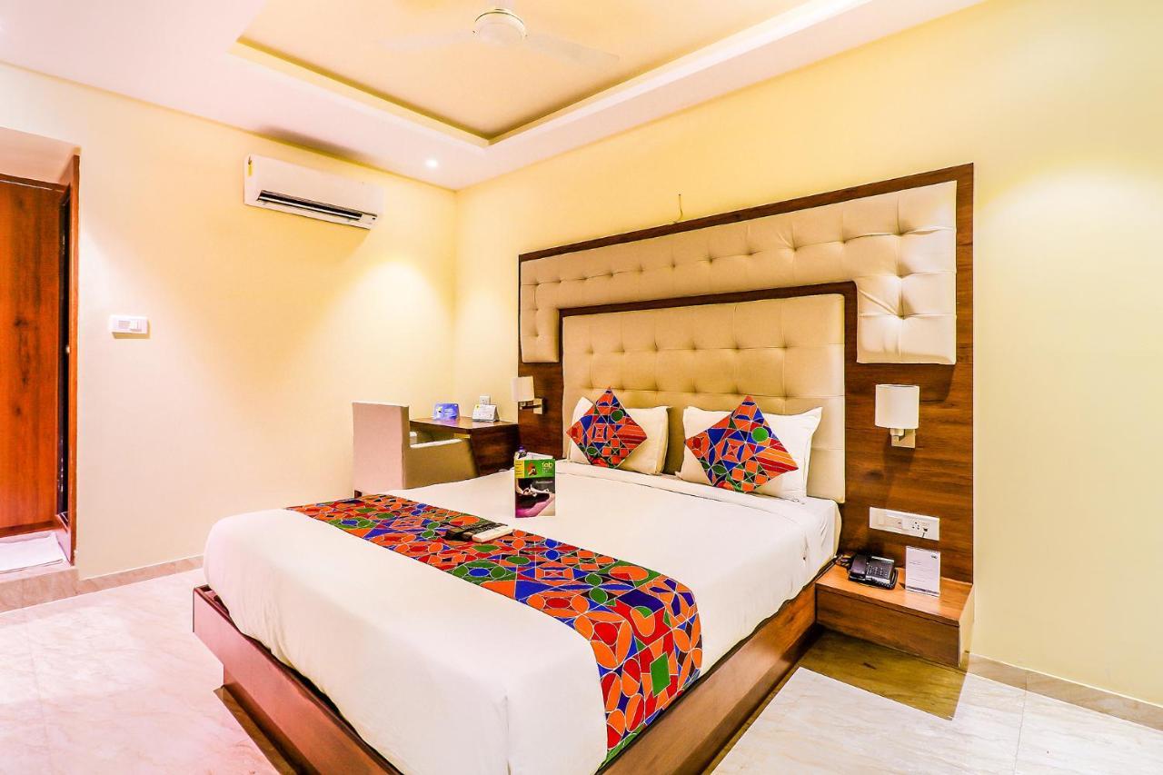 Fabexpress Adlon Andheri East Мумбай Екстериор снимка